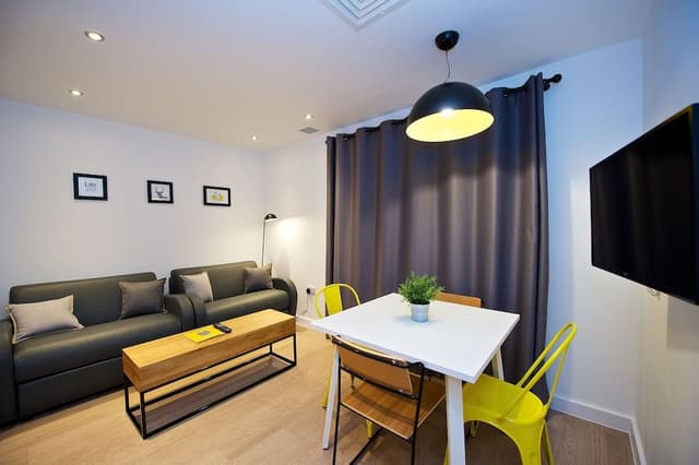 Apartment, 2 Bedrooms, Accessible