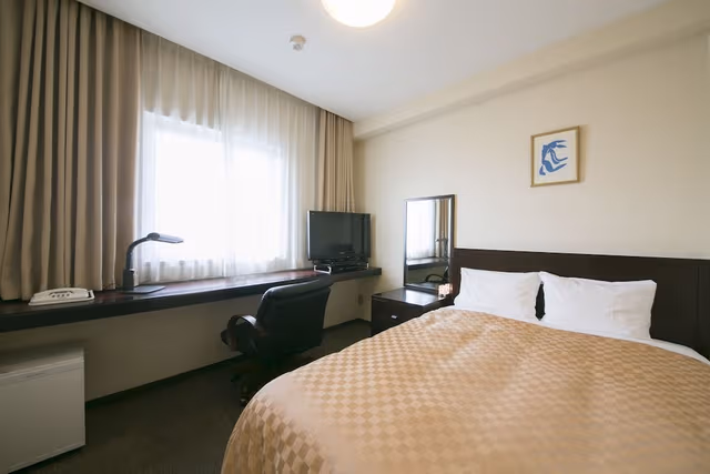 Single Room, Smoking