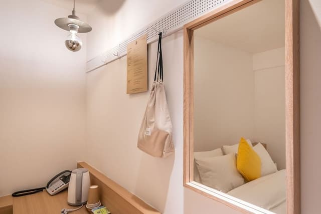 Deluxe Room (B)