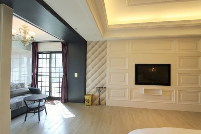 Luxury Double Room, 1 King Bed, Hot Tub, City View