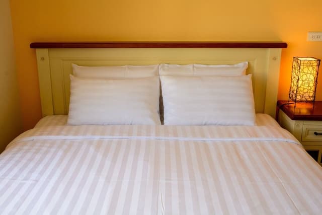 Double Room (302)