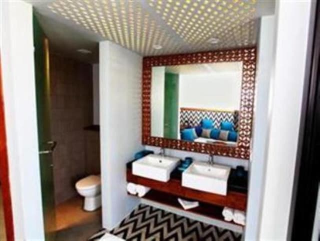 Deluxe Pool Terrace Twin