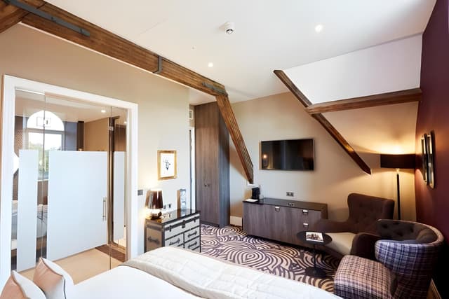Club Plus Room