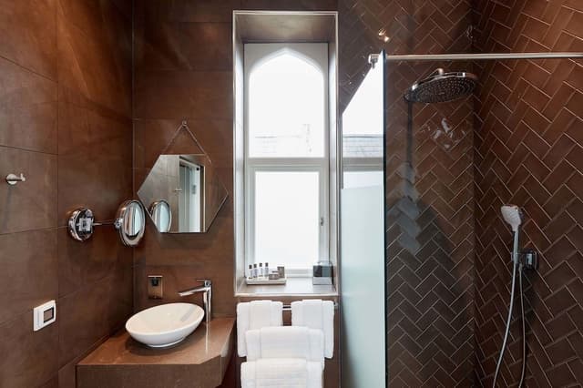 Tower Suite - Across 3 floors