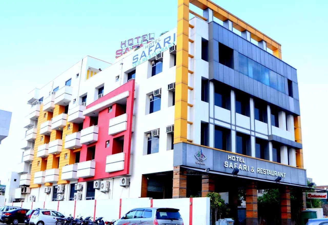 OYO Premium Gopalpura Bypass OYO Premium Gopalpura Bypass