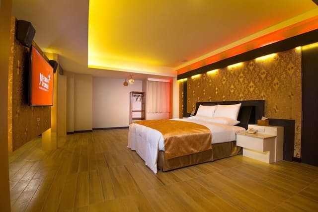 Superior Double Room, Jetted Tub