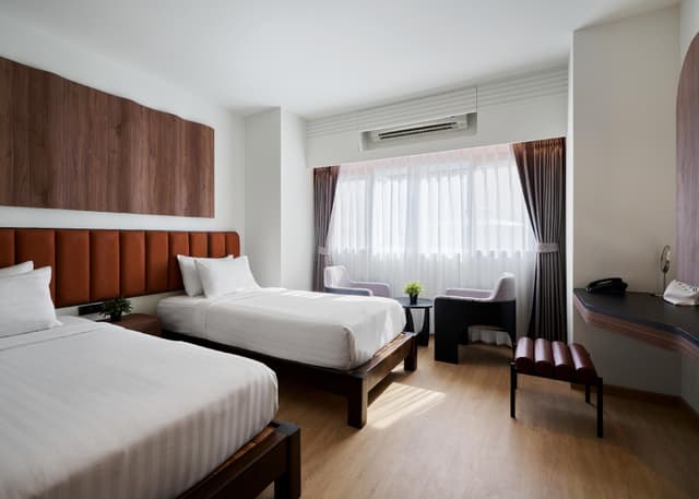 Standard Twin Room