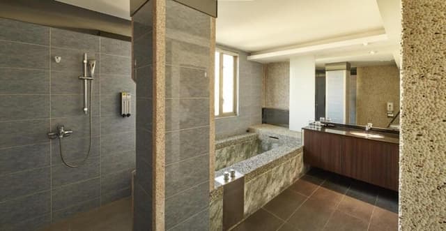 Deluxe Balcony Room