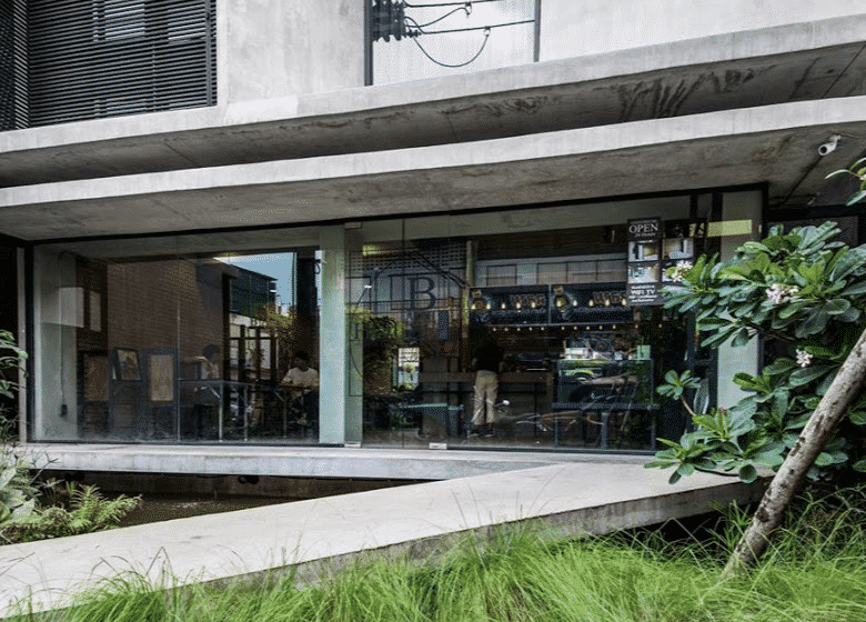 B Arch House2