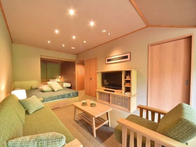 Deluxe Triple Room with Private Hot Spring, Non Smoking, 【River View】