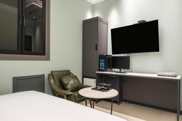 Premier City View Room