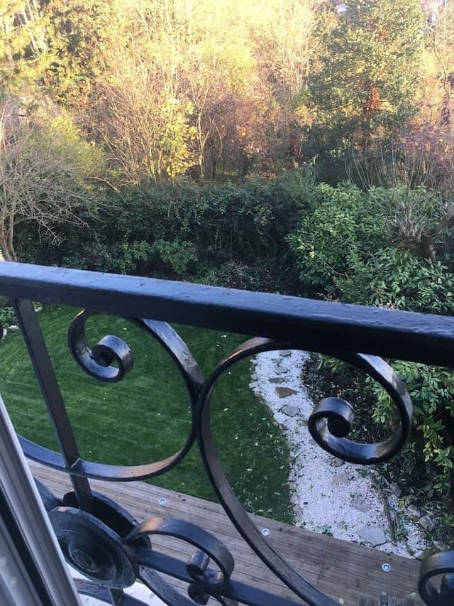 Signature Double Room, 1 Queen Bed, Jetted Tub, Garden Area