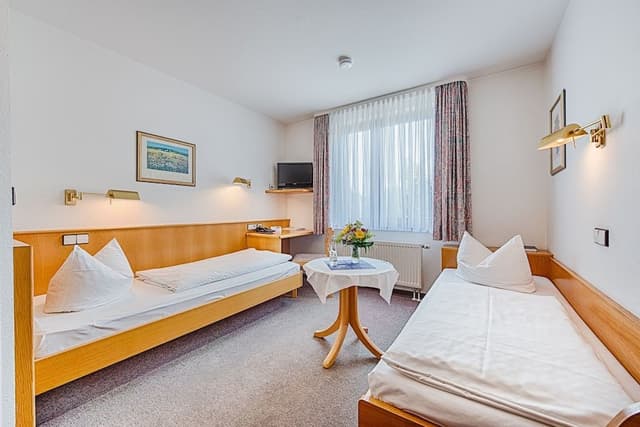 Comfort Twin Room