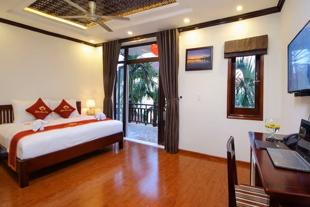Deluxe Double Room, Pool View