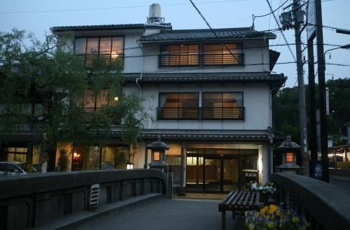 คิโนซากิ อ็อนเซ็น คาวากุจิยะ ฮ็อนคัง (Kinosaki Onsen Kawaguchiya Honkan)2