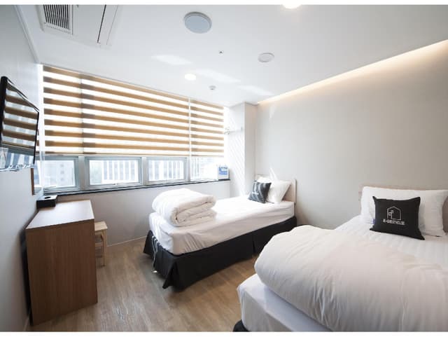 Standard Twin Room