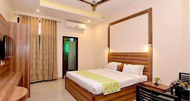 Super Deluxe Room