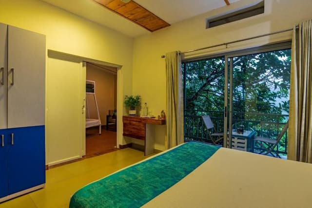 Junior Suite with Balcony