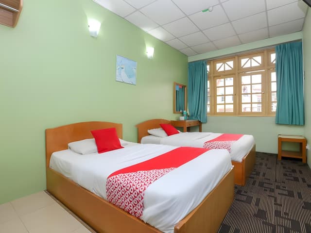 Deluxe Twin Room