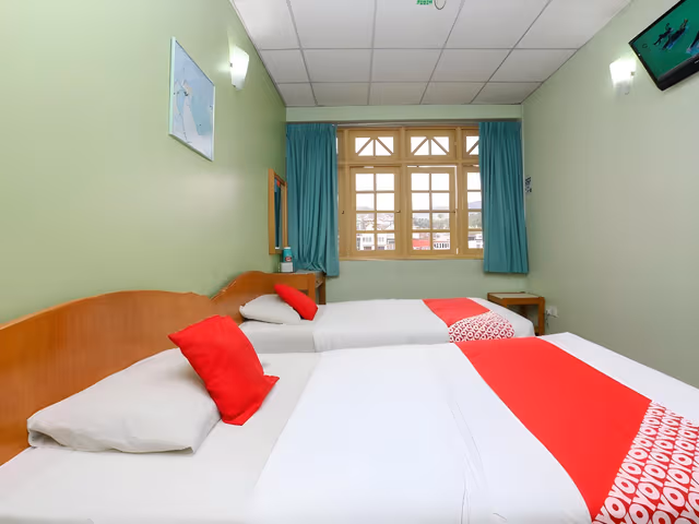 Deluxe Twin Room