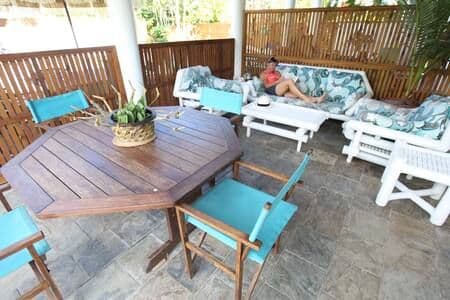 Pool View Apartment