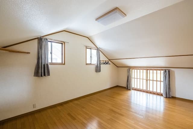 Large Cottage