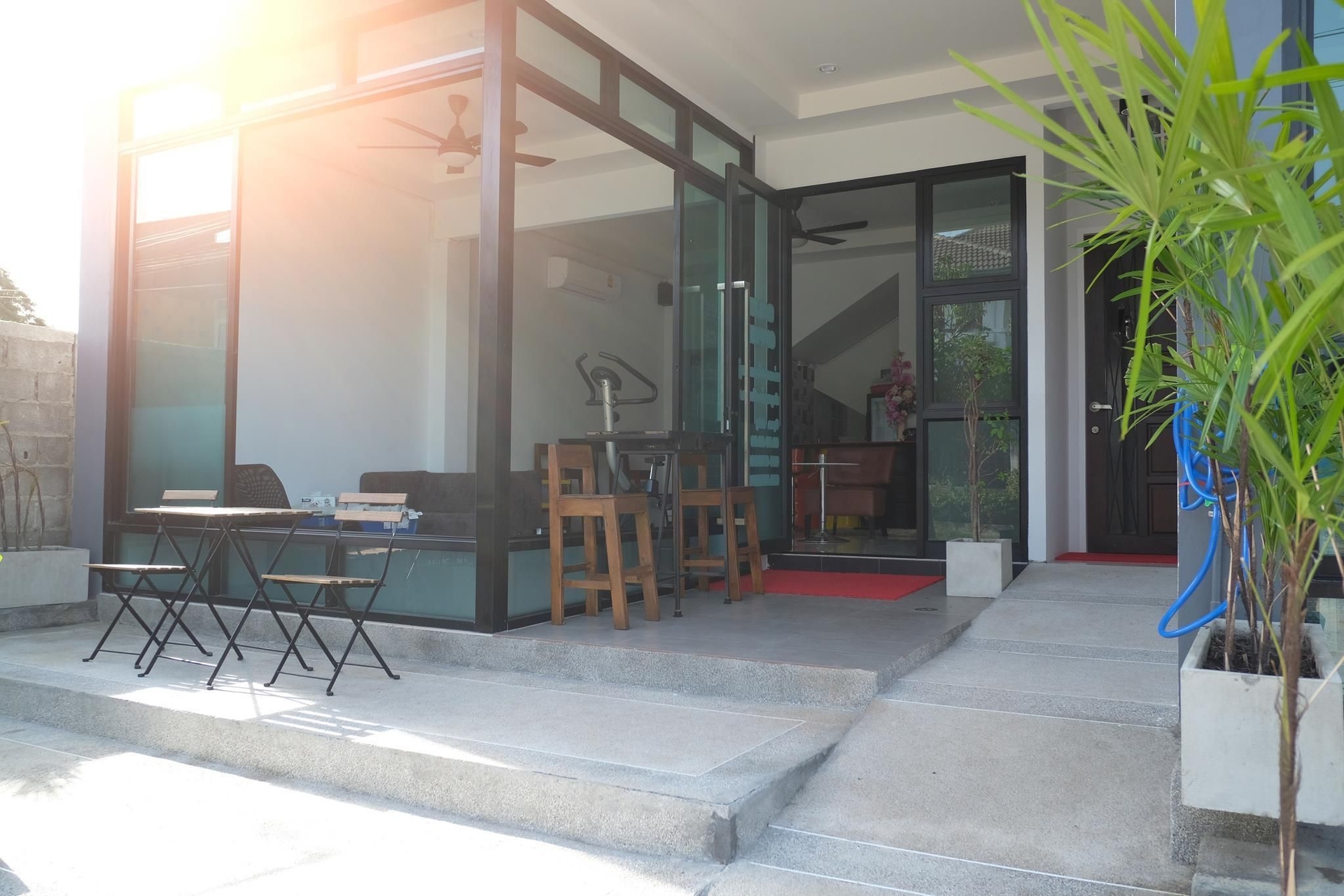 เดอะ สมาร์ท โฮสเทล (The Smart Hostel)1