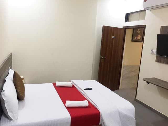 Deluxe Double Room, City View