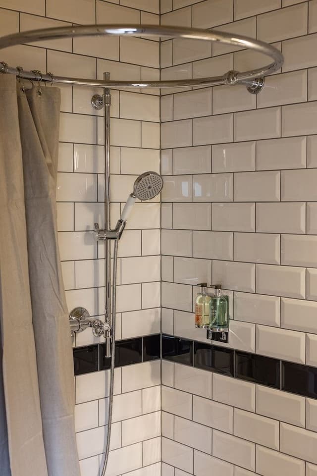 Deluxe Twin Room, Balcony, Mountain View (DBL TB)