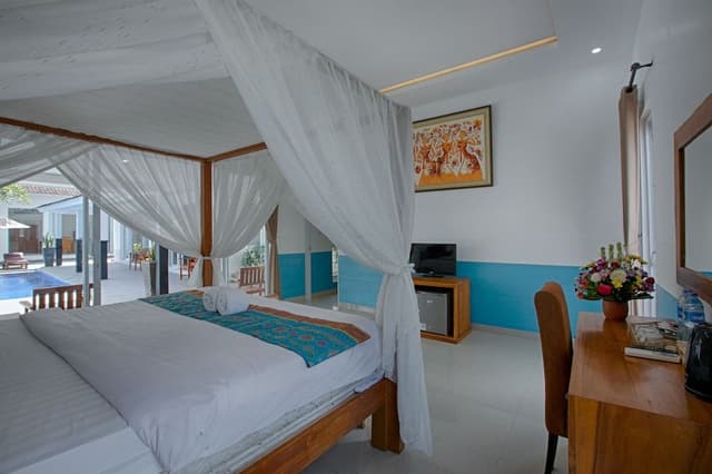 One Bedroom Sharing Villa