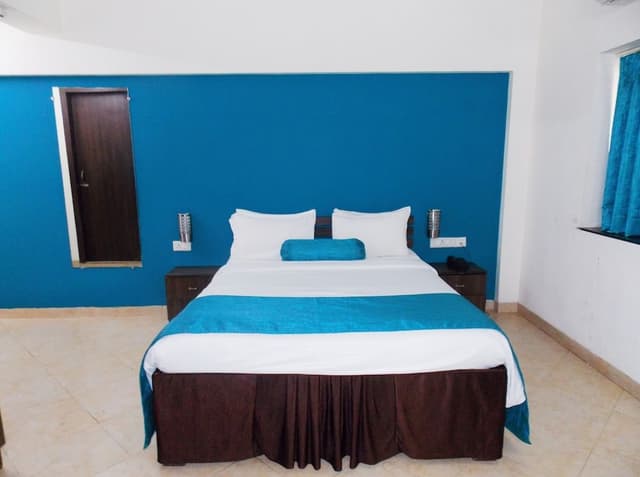Deluxe Room with Balcony
