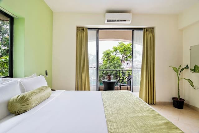 Suite Room 2BHK with Living Room
