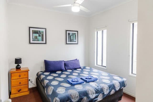 Disability Access Cabin - Two Bedroom Cabin (2 King Beds)
