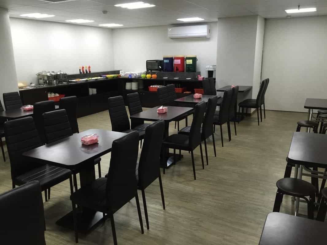 โรงแรมโกลเดน เอจ โรงแรมโกลเดน เอจ