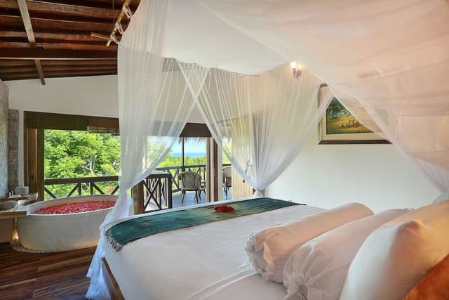 Exclusive Villa, 3 Bedrooms, Private Pool, Garden View (Flamboyant House)