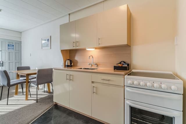 Superior Suite, 1 Bedroom, Kitchen, City View