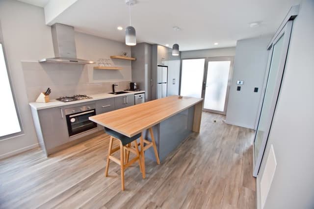 Two Bedroom Apartment (1 King + 2 Single)