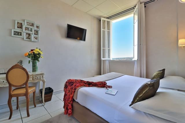 Standard Room, 2 Twin Beds, City View