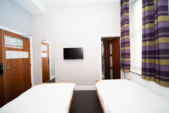 Standard Twin Room