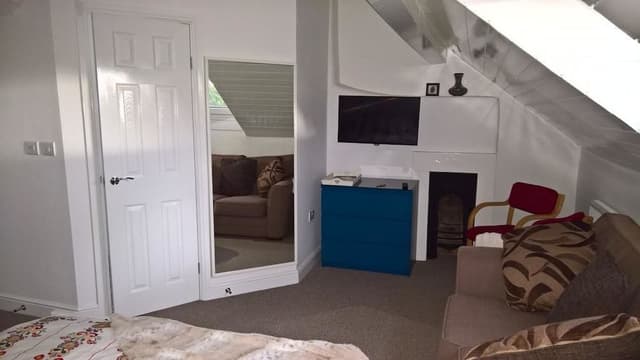 Loft Ensuite Room