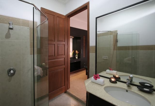 Luxury Villa, 2 Bedrooms, Kitchen, Pool View