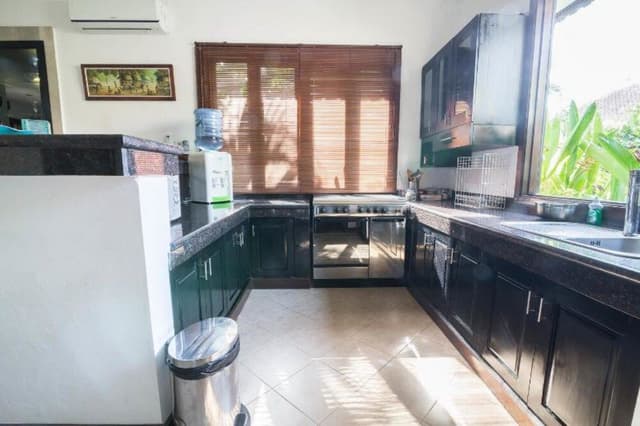 Luxury Villa, 2 Bedrooms, Kitchen, Pool View