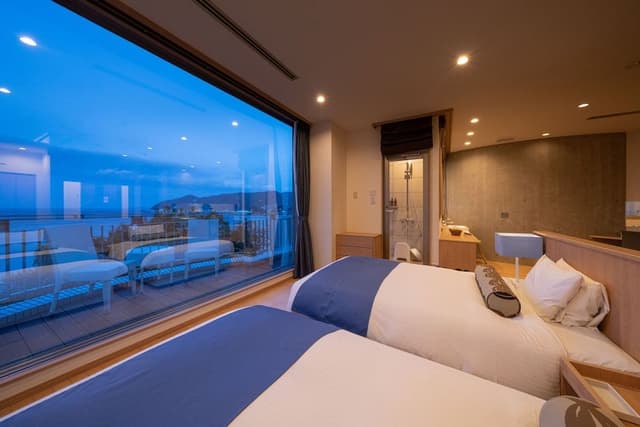 Suite, Ocean View