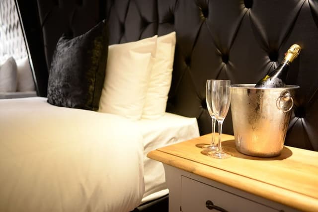 Luxury Double Room, Jetted Tub (sleeps 4)