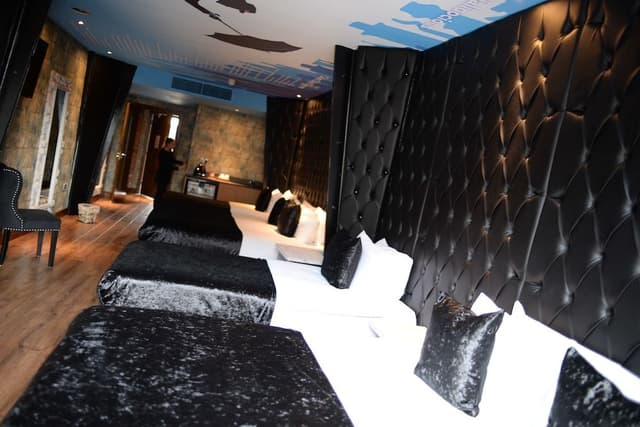 Luxury Room, Jetted Tub (sleeps 6)
