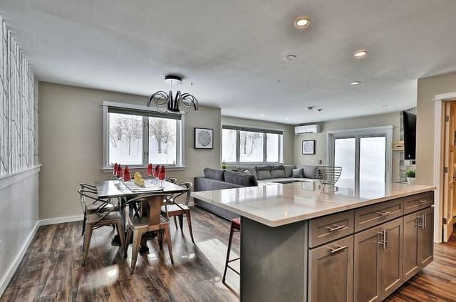 Condo, 1 Bedroom