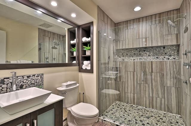 Condo, 2 Bedrooms
