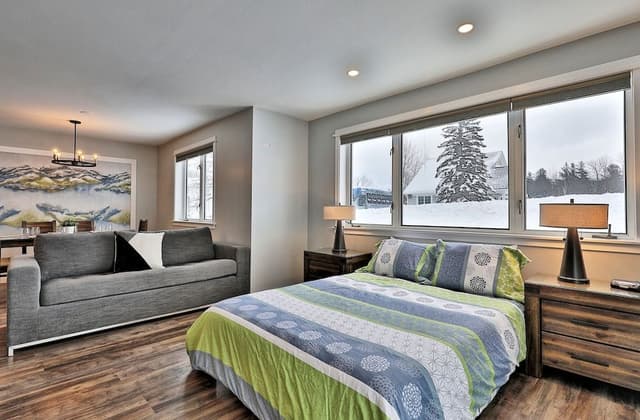 Condo, 2 Bedrooms