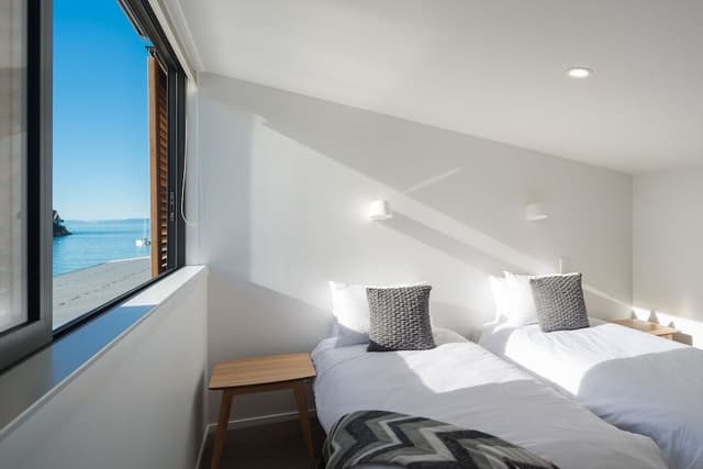 Apartment, 2 Bedrooms, Partial Sea View
