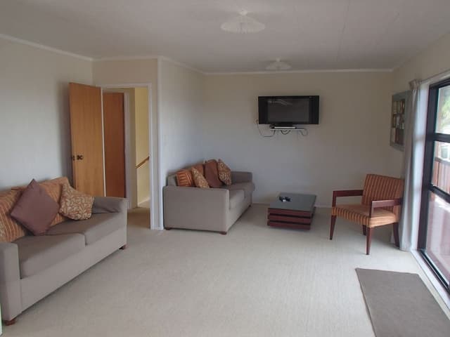 3-Bedroom Apartment (2 Kings, 1 Bunk, 1 Single, 1 Sofabed)